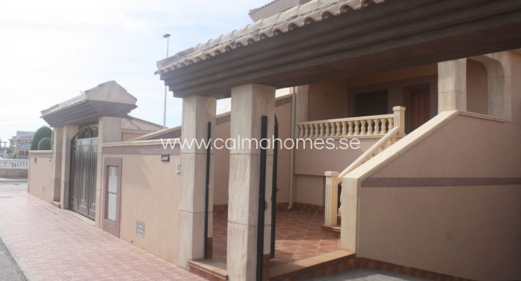 Terraced house - Sale - Torrevieja - Los Altos