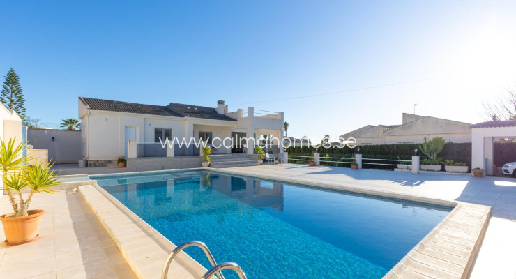 Villa - Resale - Torrevieja - El chaparral