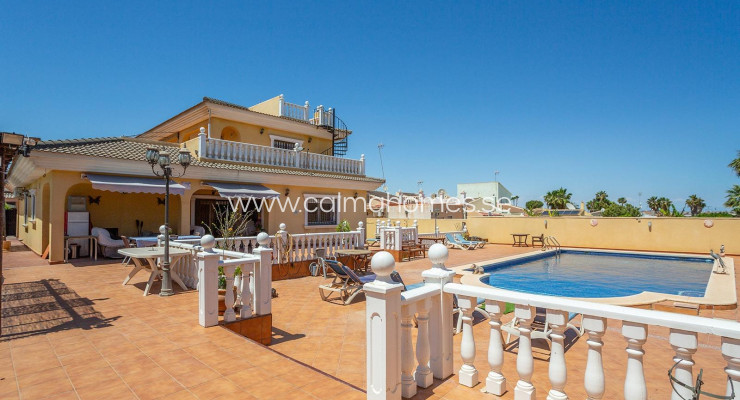 Villa - Sale - Torrevieja - Los Balcones