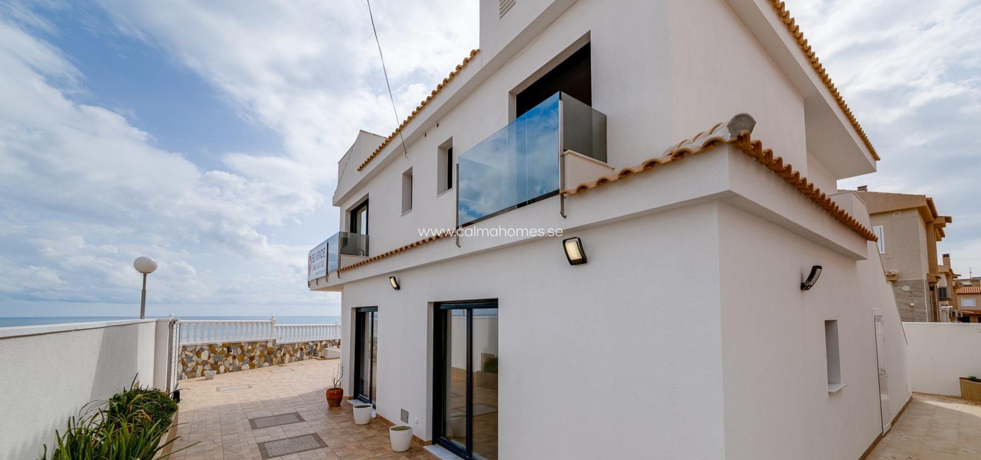 Venta - Villa -
Torrevieja