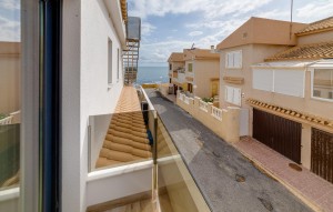 Venta - Villa -
Torrevieja