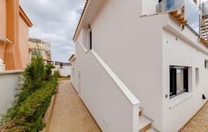 Venta - Villa -
Torrevieja