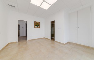 Venta - Villa -
Torrevieja