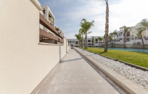 Sale - Bungalow -
Torrevieja - Los Balcones