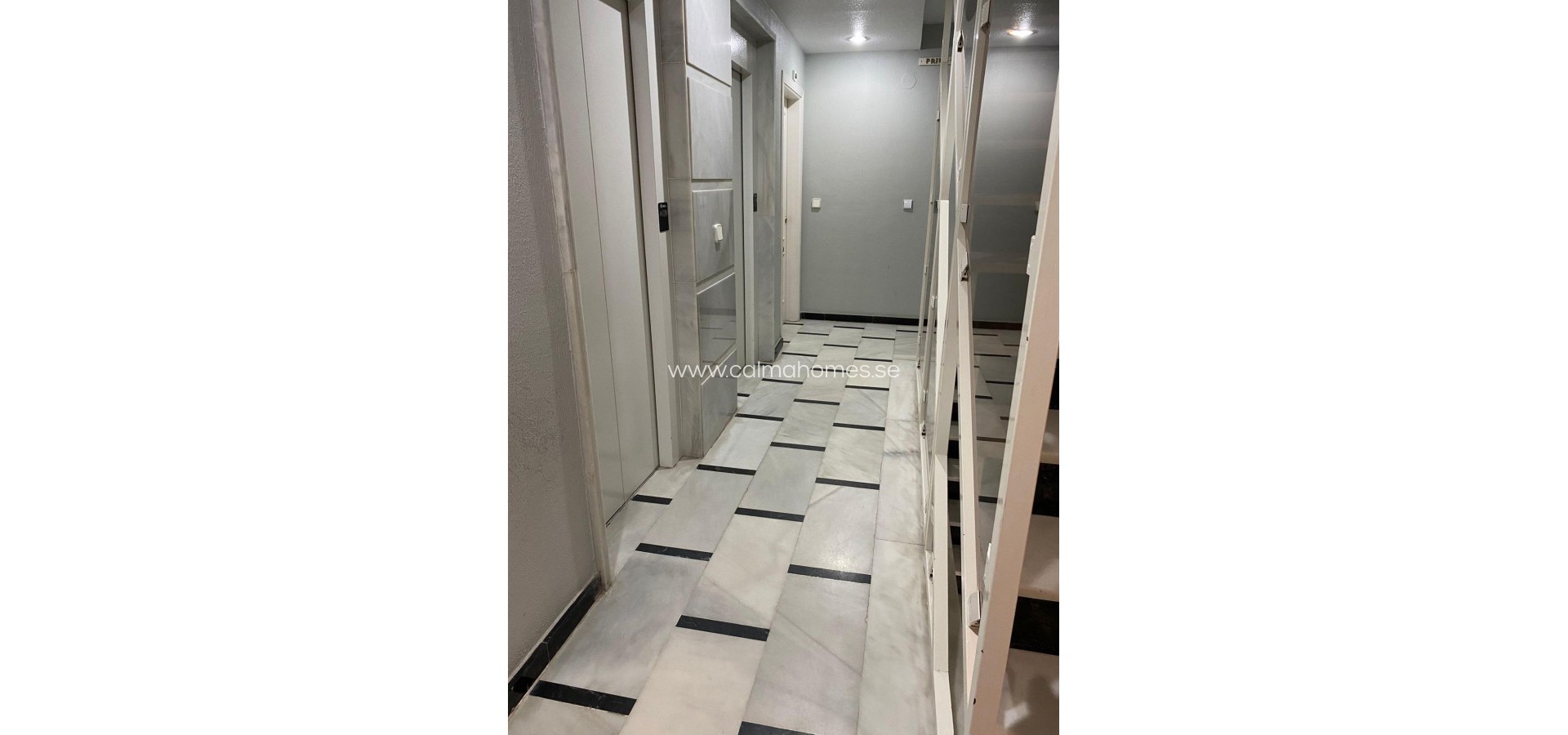 Sale - Apartment -
Torrevieja - Paseo maritimo