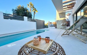 Sale - Villa -
San Miguel de Salinas - BLUE LAGOON