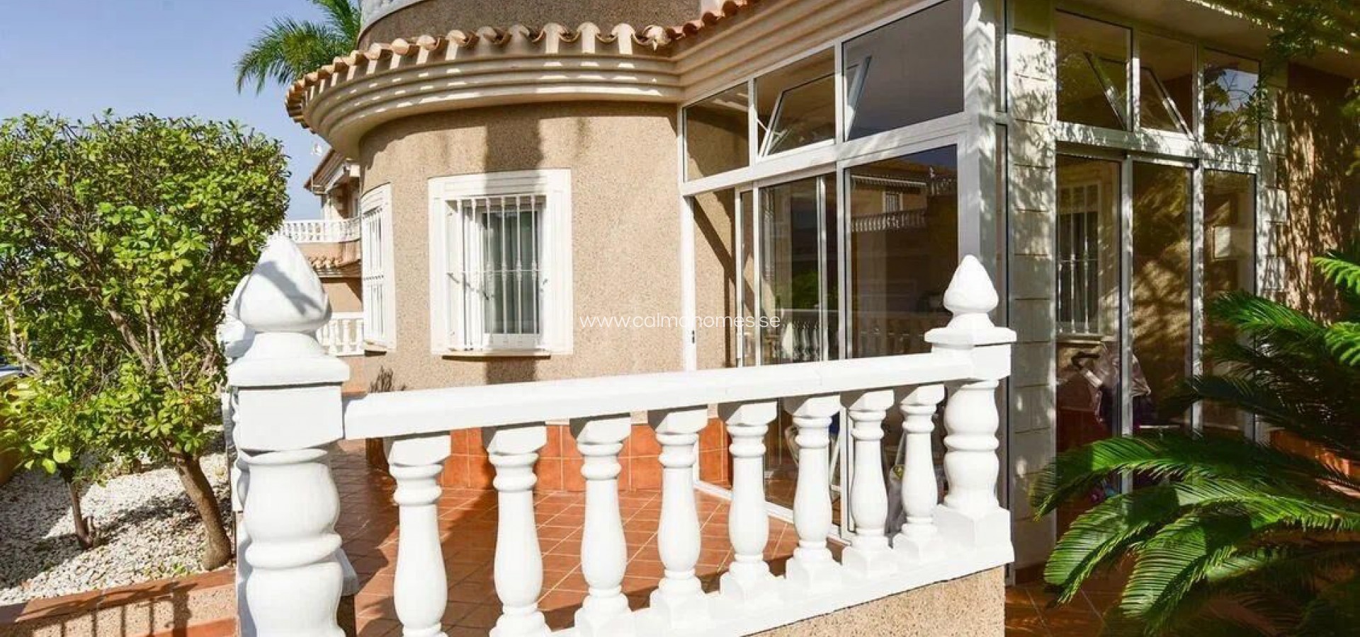 Sale - Villa -
Torrevieja - Punta Prima