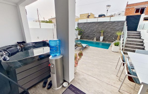 Sale - Villa -
San Miguel de Salinas - Balcón de Costa Blan