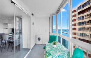 Sale - Apartment -
Torrevieja - Centro