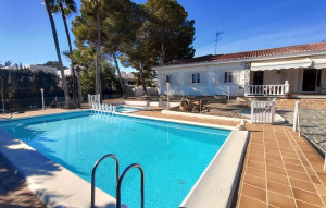 Sale - Villa -
Torrevieja - Los Balcones
