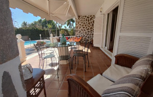 Sale - Villa -
Torrevieja - Los Balcones
