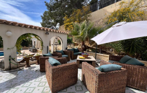 Sale - Villa -
Torrevieja - Los Balcones