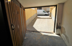 Sale - Garage -
Torrevieja - Habaneras
