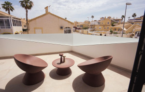 Sale - Villa -
Orihuela Costa - La Florida