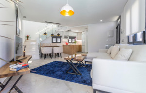 Sale - Villa -
Torrevieja - La Mata