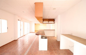 Sale - Commercial Unit -
Torrevieja - Los Balcones