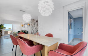 Sale - Building -
Torrevieja - Punta Prima