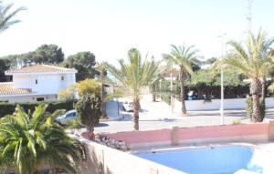 Sale - Villa -
Orihuela Costa - Cabo Roig