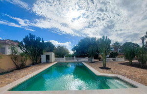 Sale - Villa -
Orihuela Costa - Las Filipinas