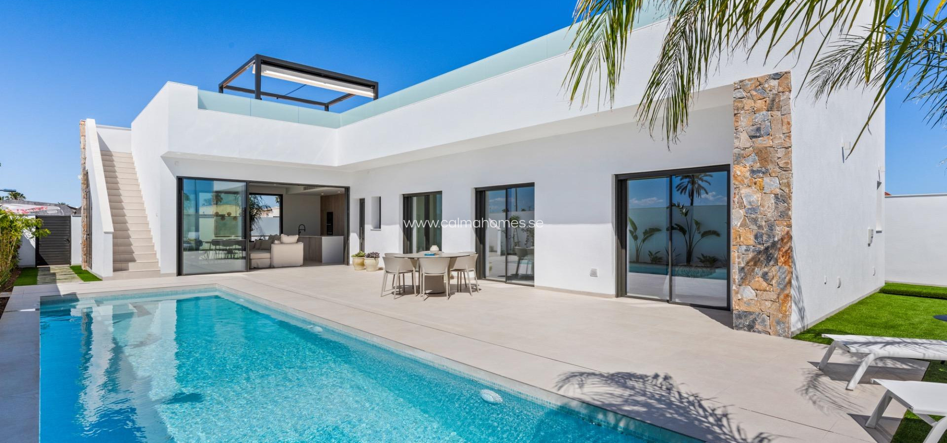 Sale - Villa -
Los Alcázares - Serena Golf
