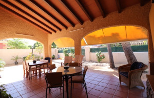 Sale - Villa -
Orihuela Costa - Punta Prima