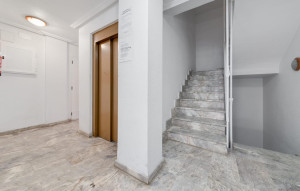 Sale - Apartment -
Torrevieja - Centro