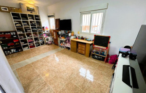 Sale - Villa -
Torrevieja - Las calas