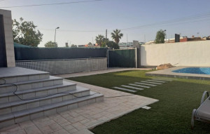 Sale - Villa -
Torrevieja - Los Balcones