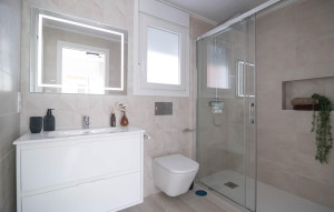 Venta - Terraced house -
Avileses