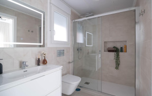 Venta - Terraced house -
Avileses