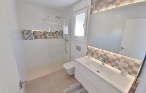 Venta - Terraced house -
Avileses