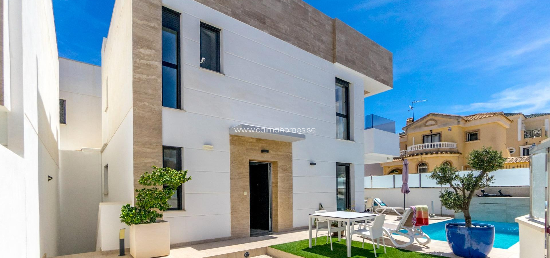Sale - Villa -
Orihuela Costa - Las Filipinas