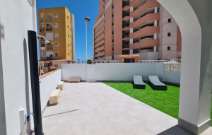 Sale - Bungalow -
Torrevieja - Torreblanca