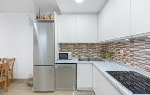 Sale - Bungalow -
Orihuela Costa - La Zenia