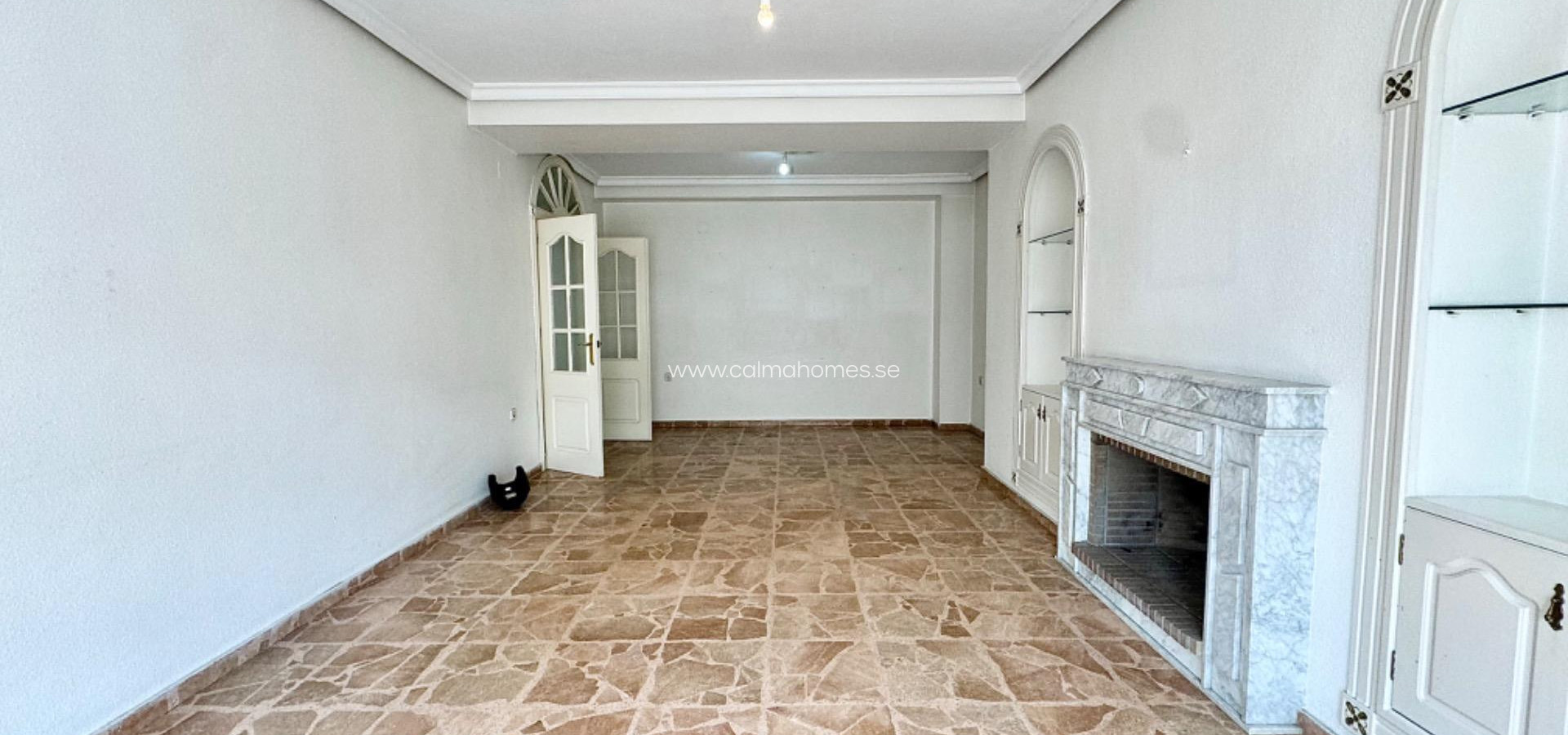 Resale - Apartment -
Torrevieja