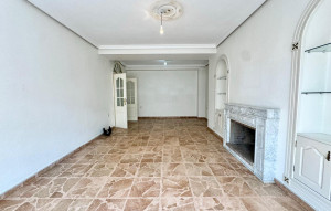 Resale - Apartment -
Torrevieja