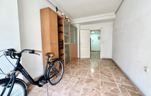 Resale - Apartment -
Torrevieja