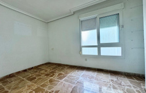 Resale - Apartment -
Torrevieja