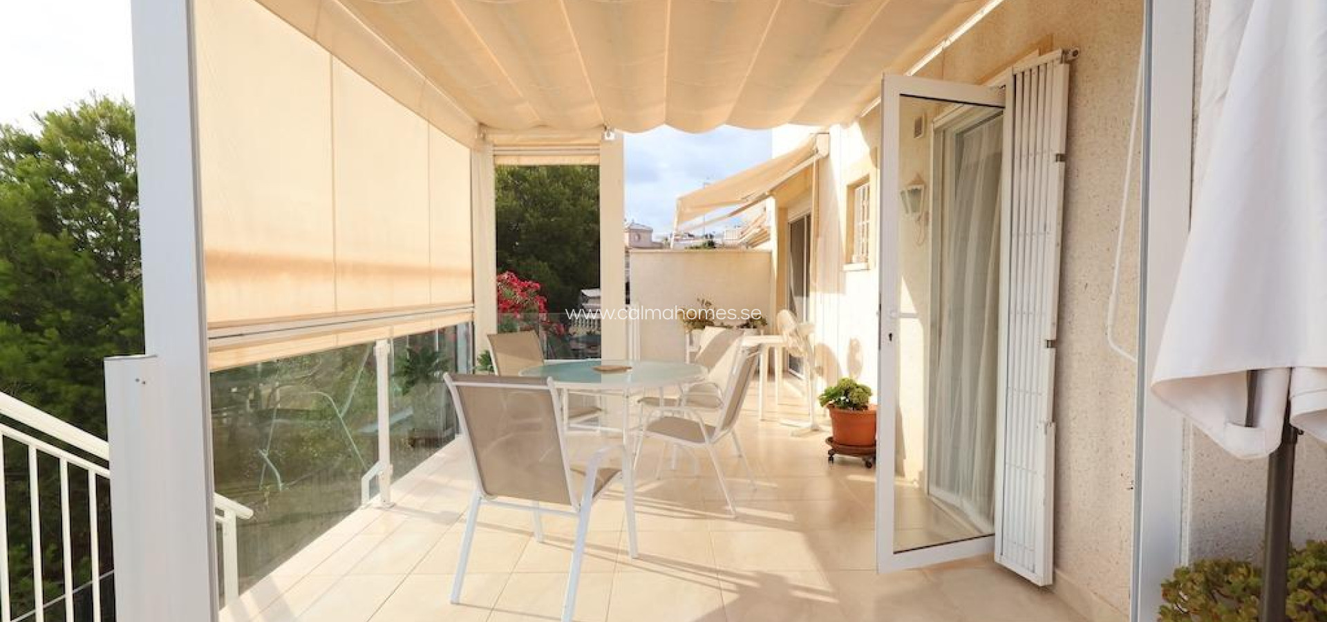 Sale - Villa -
Orihuela Costa - Playa Flamenca