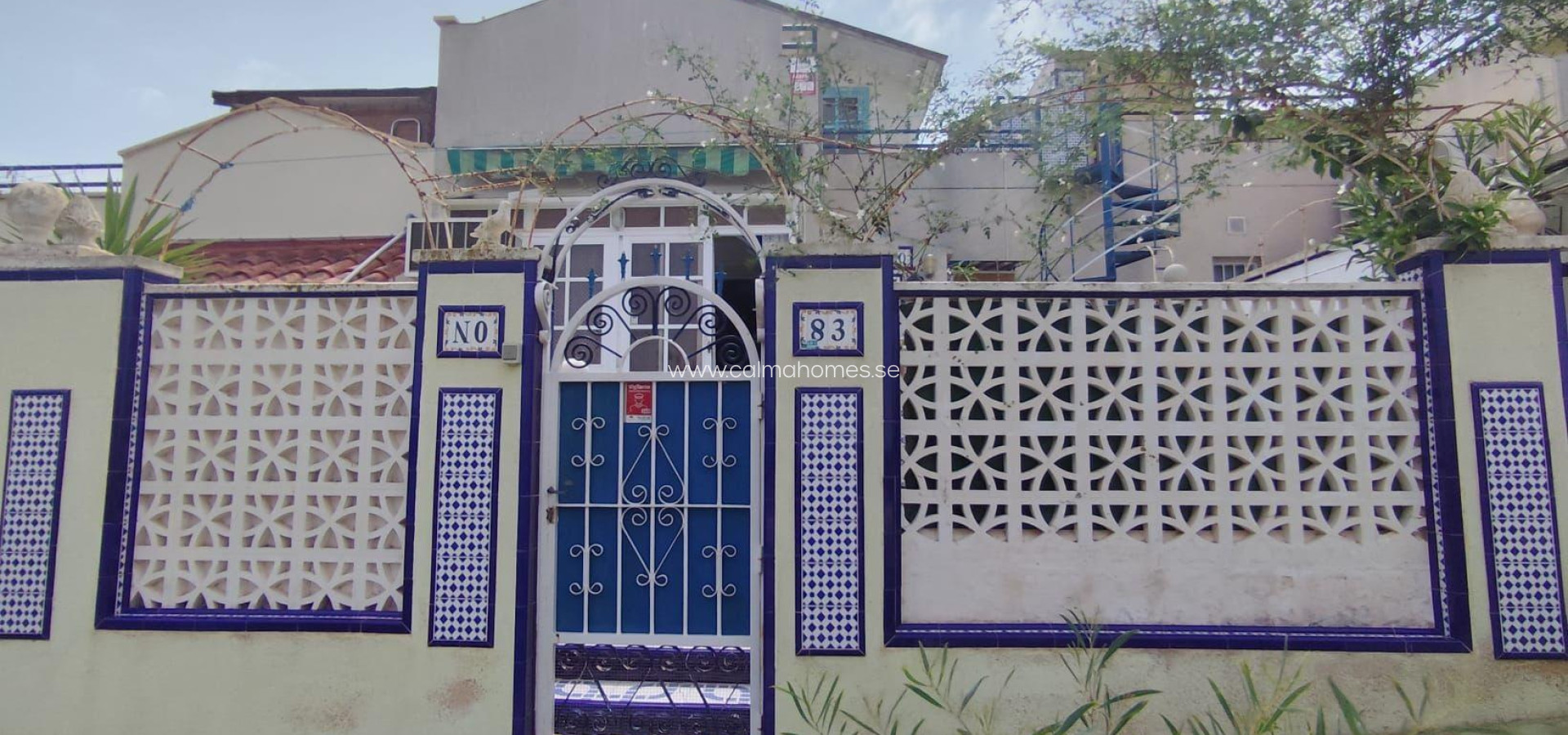 Sale - Bungalow -
Torrevieja - Los Balcones