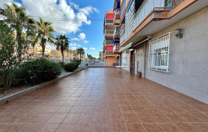 Sale - Apartment -
Torrevieja - Playa de Los Naufragos