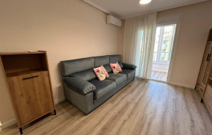 Sale - Apartment -
Torrevieja - Centro