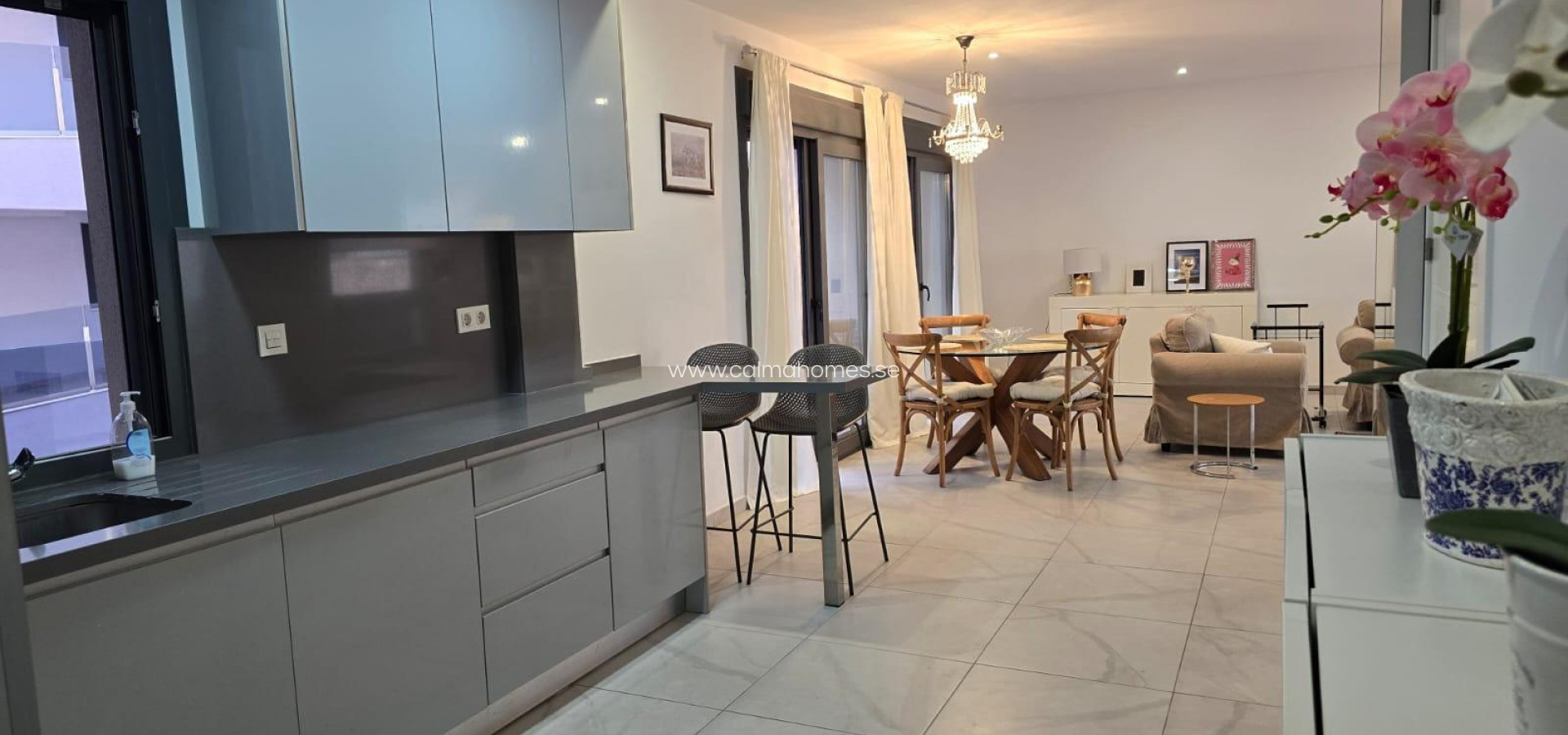 Alquiler a largo plazo - Apartment -
Torrevieja