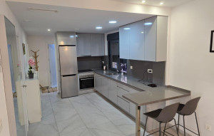 Alquiler a largo plazo - Apartment -
Torrevieja