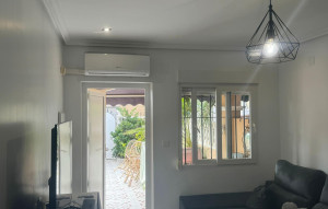 Sale - Terraced house -
Torrevieja - Los Altos