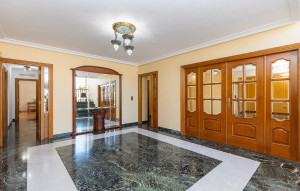 Sale - Villa -
Torrevieja - Torreta Florida