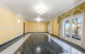 Sale - Villa -
Torrevieja - Torreta Florida
