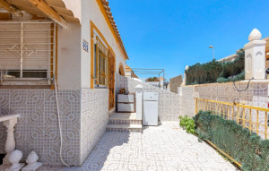 Sale - Bungalow -
Torrevieja - La Siesta - El Salado - Torreta