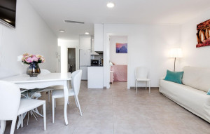 Sale - Apartment -
Torrevieja - La Mata