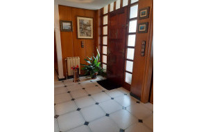 Sale - Villa -
Gozon - Santiago de ambiedes